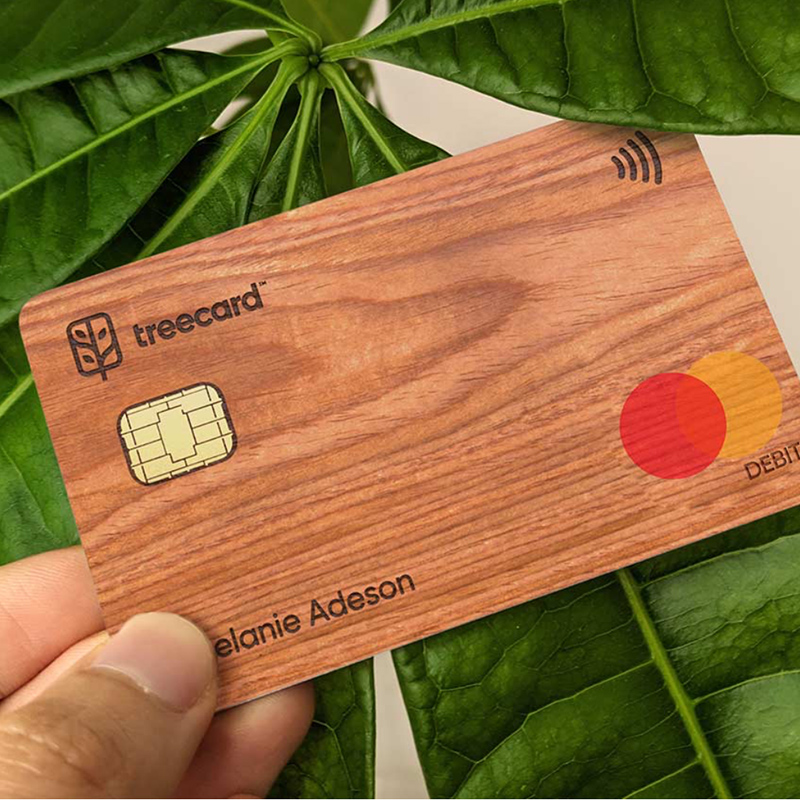 O primeiro cartão de débito de madeira do mundo